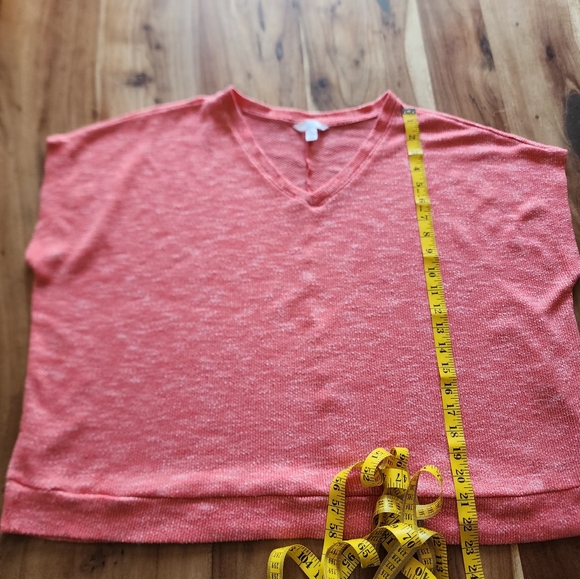 Time & tru textured short sleeve v-neck t-shirt, size XL - Picture 10 of 11